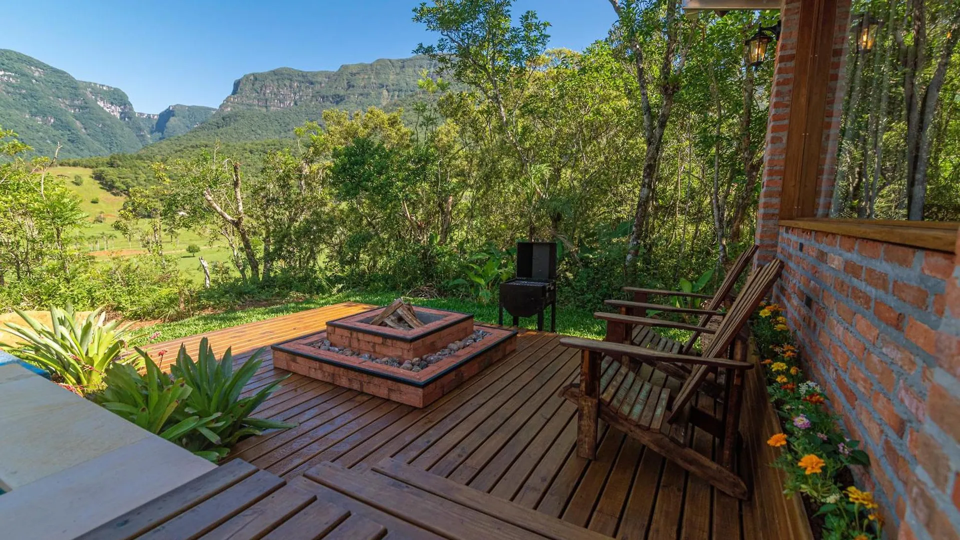 Chalet Reserva Caete Praia Grande  Brazil